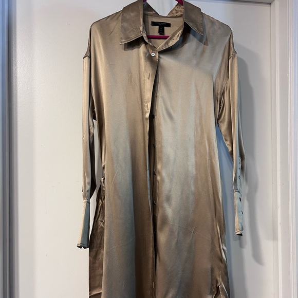 Banana Republic 100% silk Dresses & Skirts - Banana Republic Gold Satin Dress